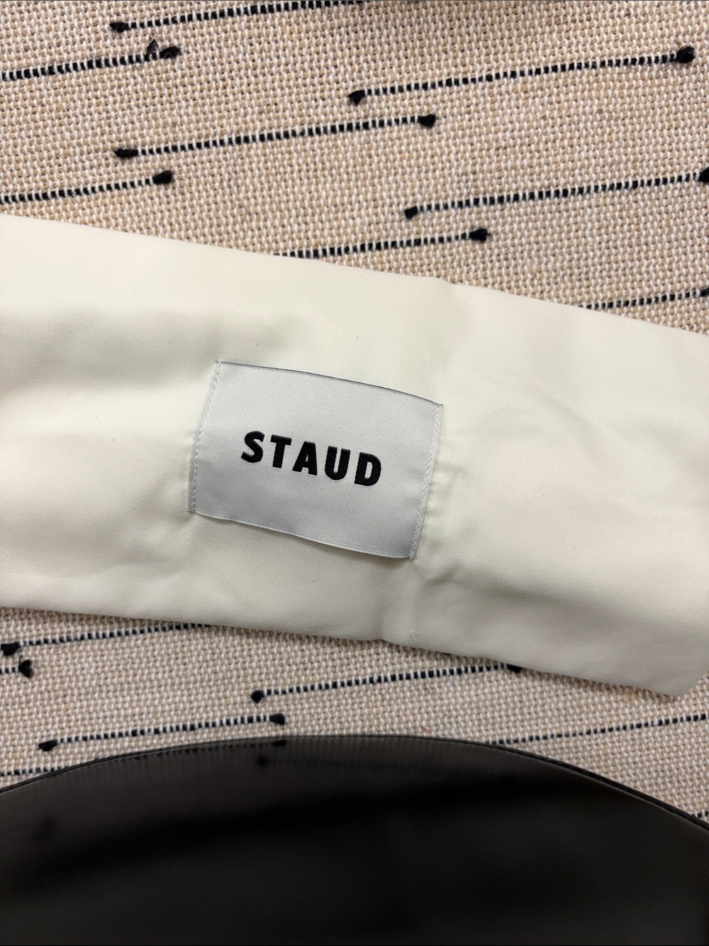 STAUD Moon Bag in Black - Polished - Picture 5 of 6